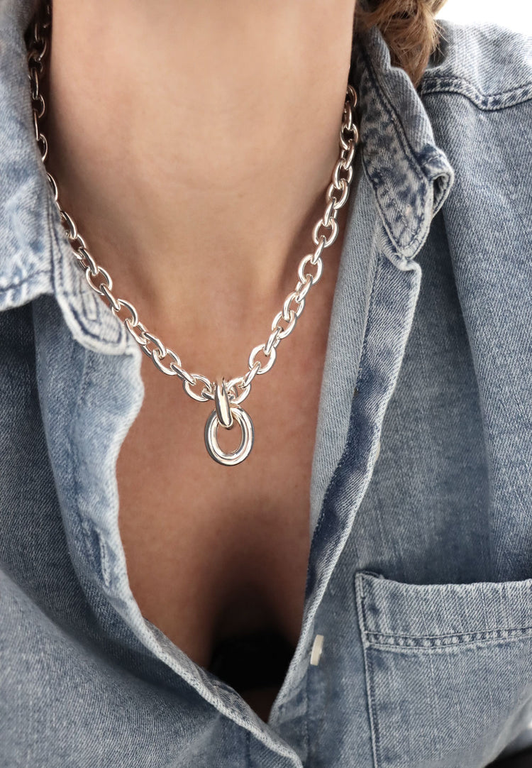 Mega Chunky links chain necklace