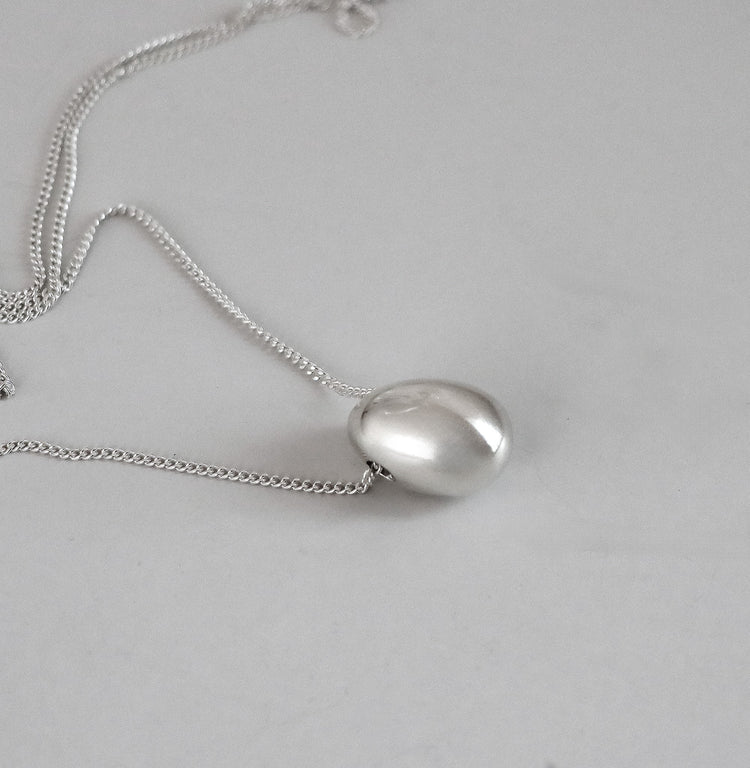 Silver Egg Medium Pendant Necklace, silver