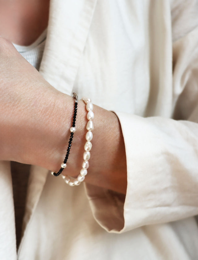 Black Spinel bead bracelet